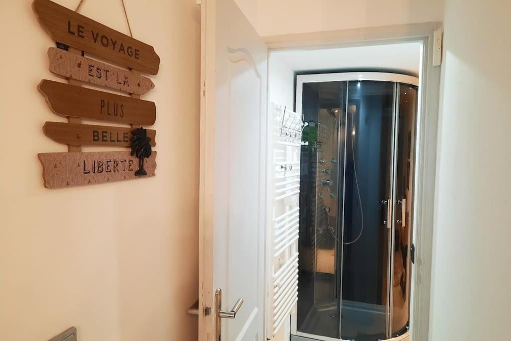 Villa Confortable Avec Jacuzzi A Chevannes Chevannes  Kültér fotó